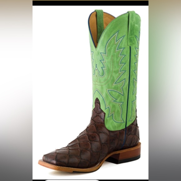 Horse Power Chocolate Fillet, Fish Print with Green Sensation Top - Picture 1 of 3